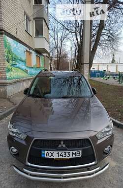 Позашляховик / Кросовер Mitsubishi Outlander 2011 в Харкові