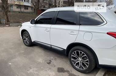 Позашляховик / Кросовер Mitsubishi Outlander 2018 в Харкові