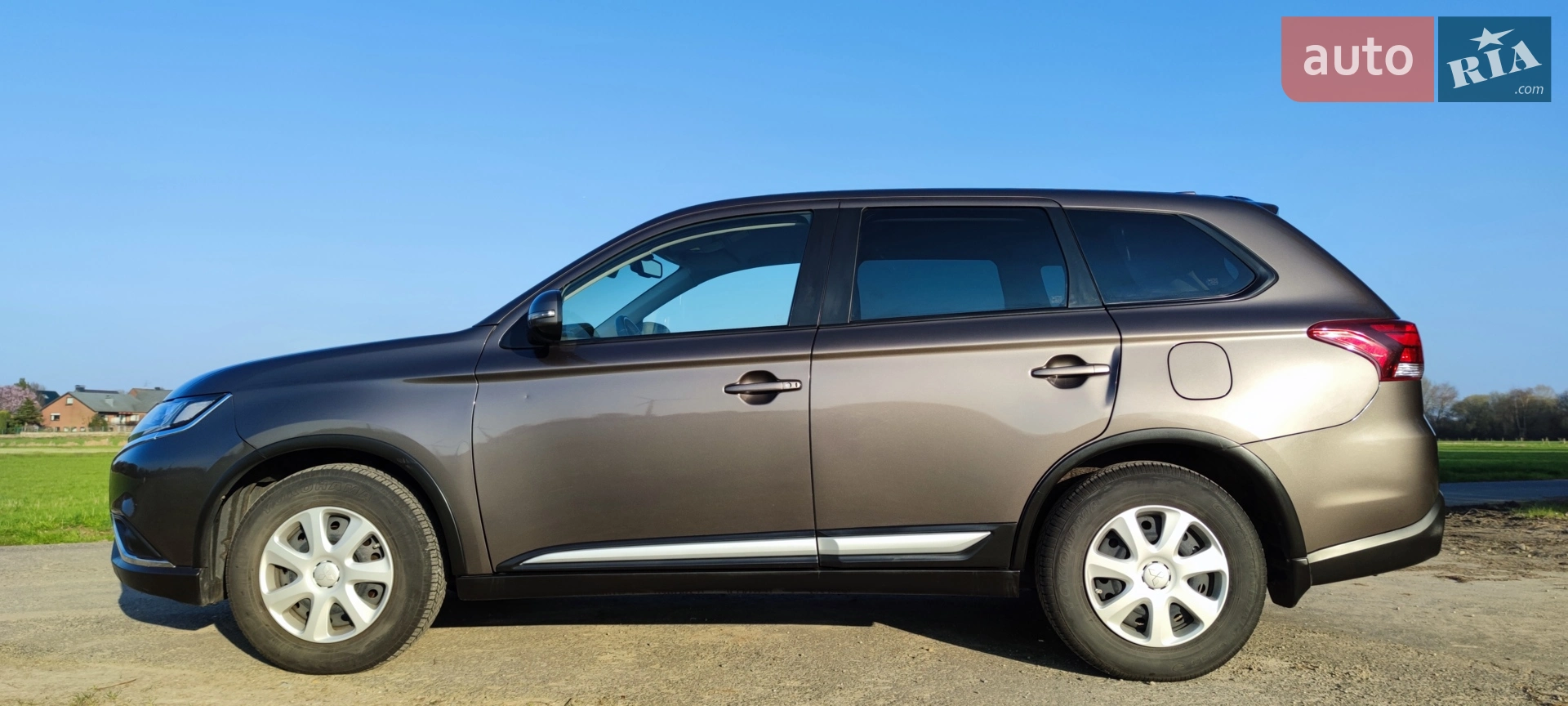 2019 Mitsubishi Outlander - мініатюра 2