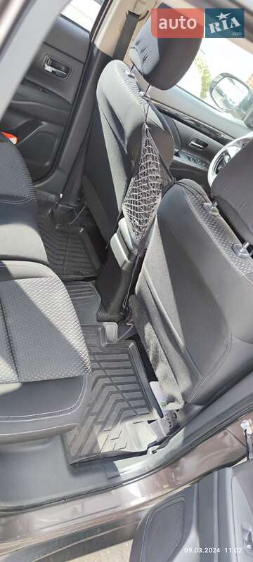 Внедорожник / Кроссовер Mitsubishi Outlander 2019 в Львове