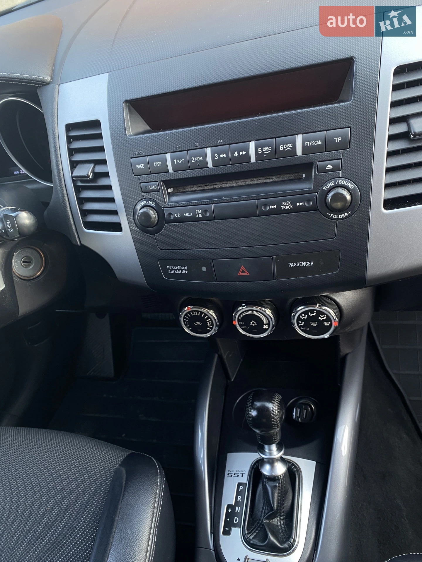 2010 Mitsubishi Outlander - мініатюра 8