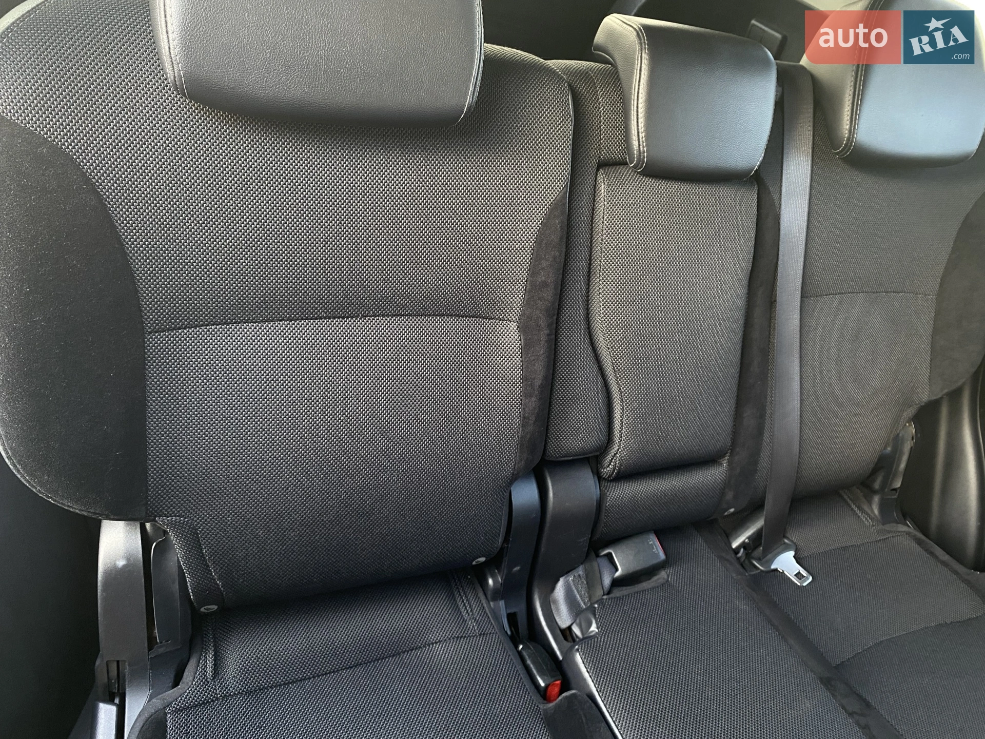 2010 Mitsubishi Outlander - мініатюра 15