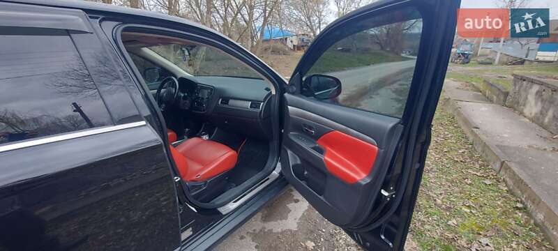 Позашляховик / Кросовер Mitsubishi Outlander 2015 в Підволочиську фото 11 Позашляховик / Кросовер Mitsubishi Outlander 2015 в Підволочиську