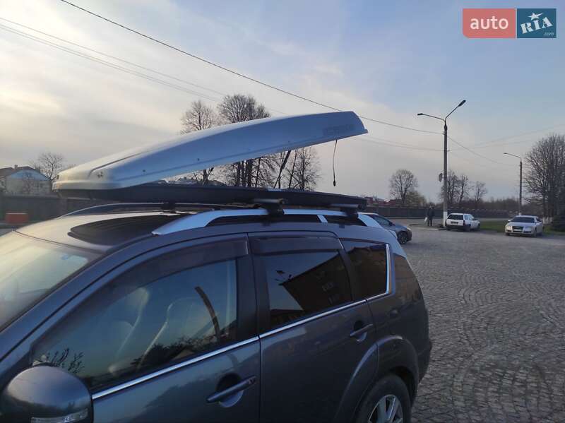 Позашляховик / Кросовер Mitsubishi Outlander 2010 в Дрогобичі