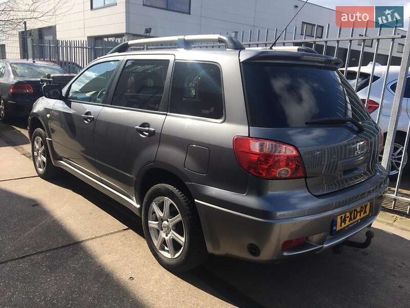 Внедорожник / Кроссовер Mitsubishi Outlander 2007 в Ровно