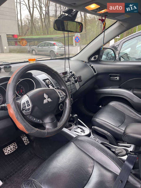 Позашляховик / Кросовер Mitsubishi Outlander 2008 в Стрию