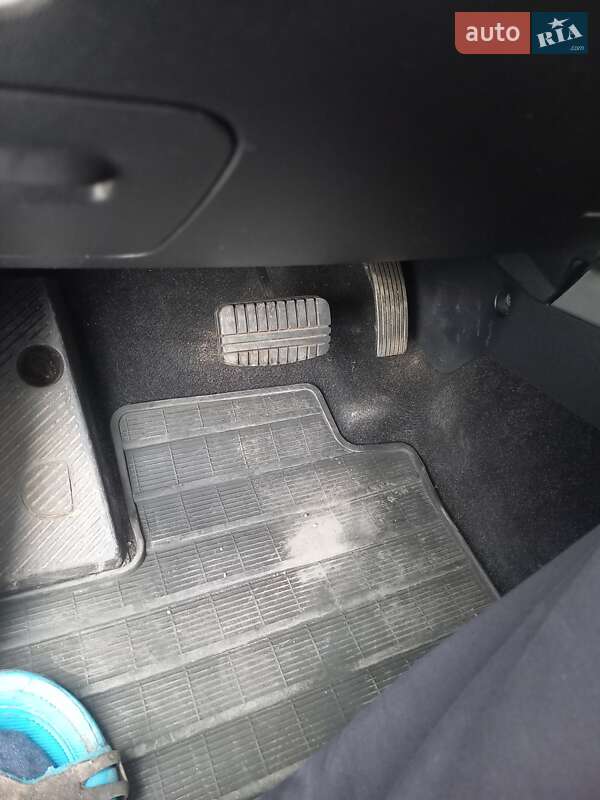 Внедорожник / Кроссовер Mitsubishi Outlander 2012 в Запорожье фото 22 Внедорожник / Кроссовер Mitsubishi Outlander 2012 в Запорожье