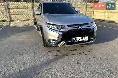 Внедорожник / Кроссовер Mitsubishi Outlander 2018 в Днепре