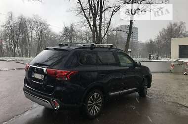 Внедорожник / Кроссовер Mitsubishi Outlander 2018 в Львове