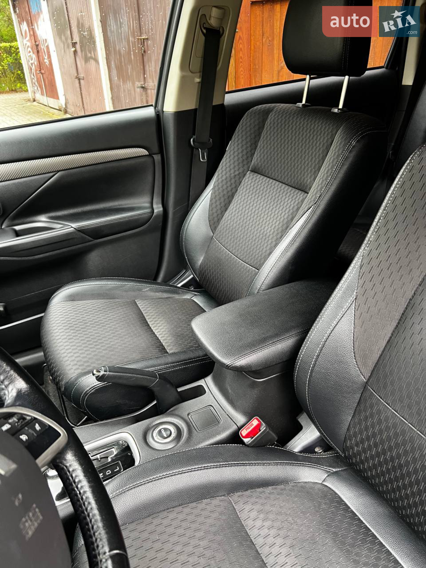 2014 Mitsubishi Outlander - мініатюра 9