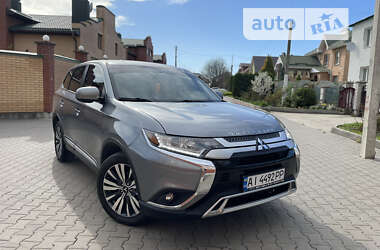 Внедорожник / Кроссовер Mitsubishi Outlander 2018 в Белой Церкви