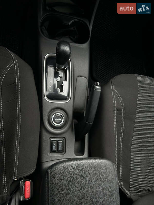 Внедорожник / Кроссовер Mitsubishi Outlander 2013 в Днепре