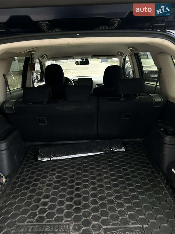 Внедорожник / Кроссовер Mitsubishi Outlander 2013 в Днепре