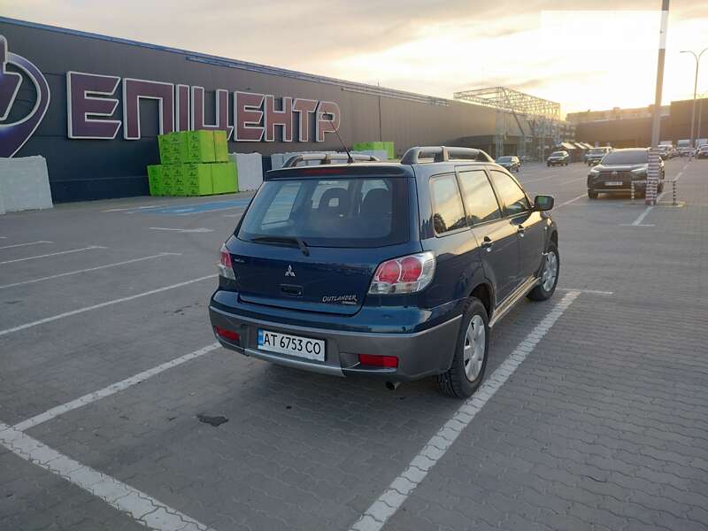 Внедорожник / Кроссовер Mitsubishi Outlander 2004 в Ивано-Франковске