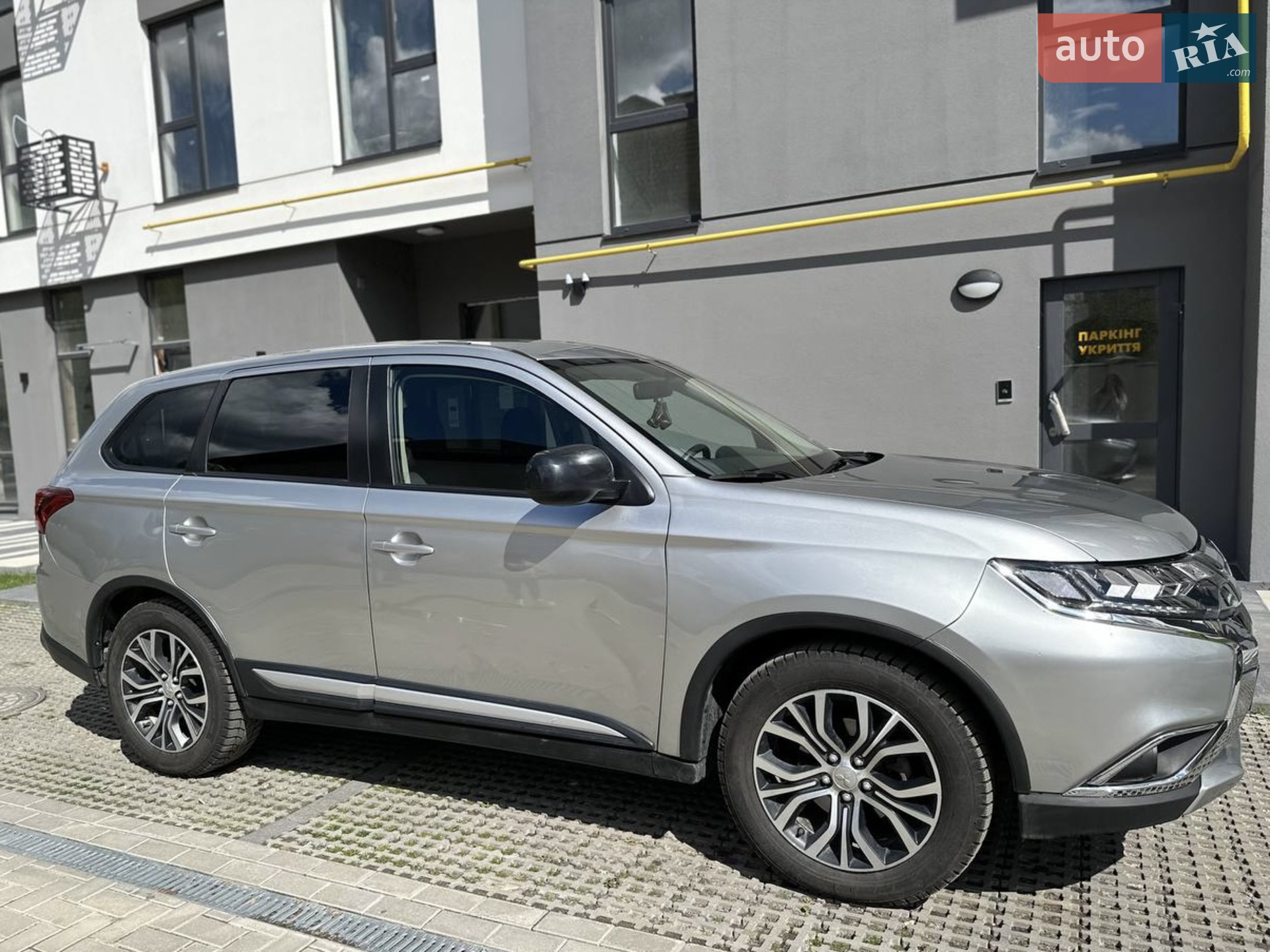 2018 Mitsubishi Outlander - мініатюра 6