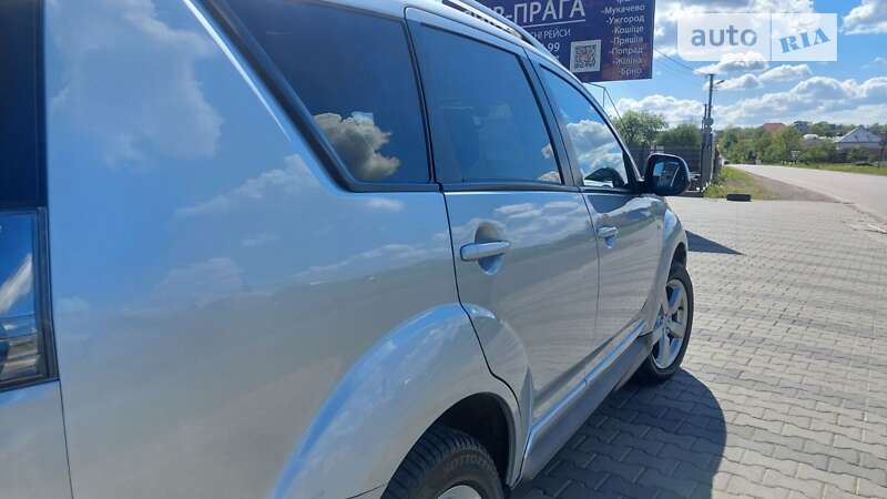 Позашляховик / Кросовер Mitsubishi Outlander 2009 в Іршаві