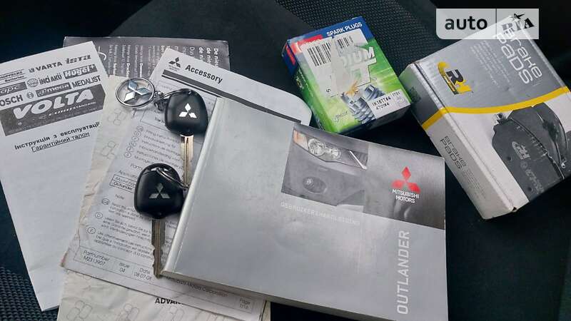 Позашляховик / Кросовер Mitsubishi Outlander 2009 в Іршаві