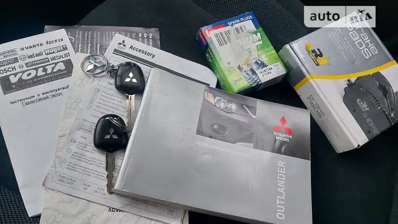 Позашляховик / Кросовер Mitsubishi Outlander 2009 в Іршаві документ