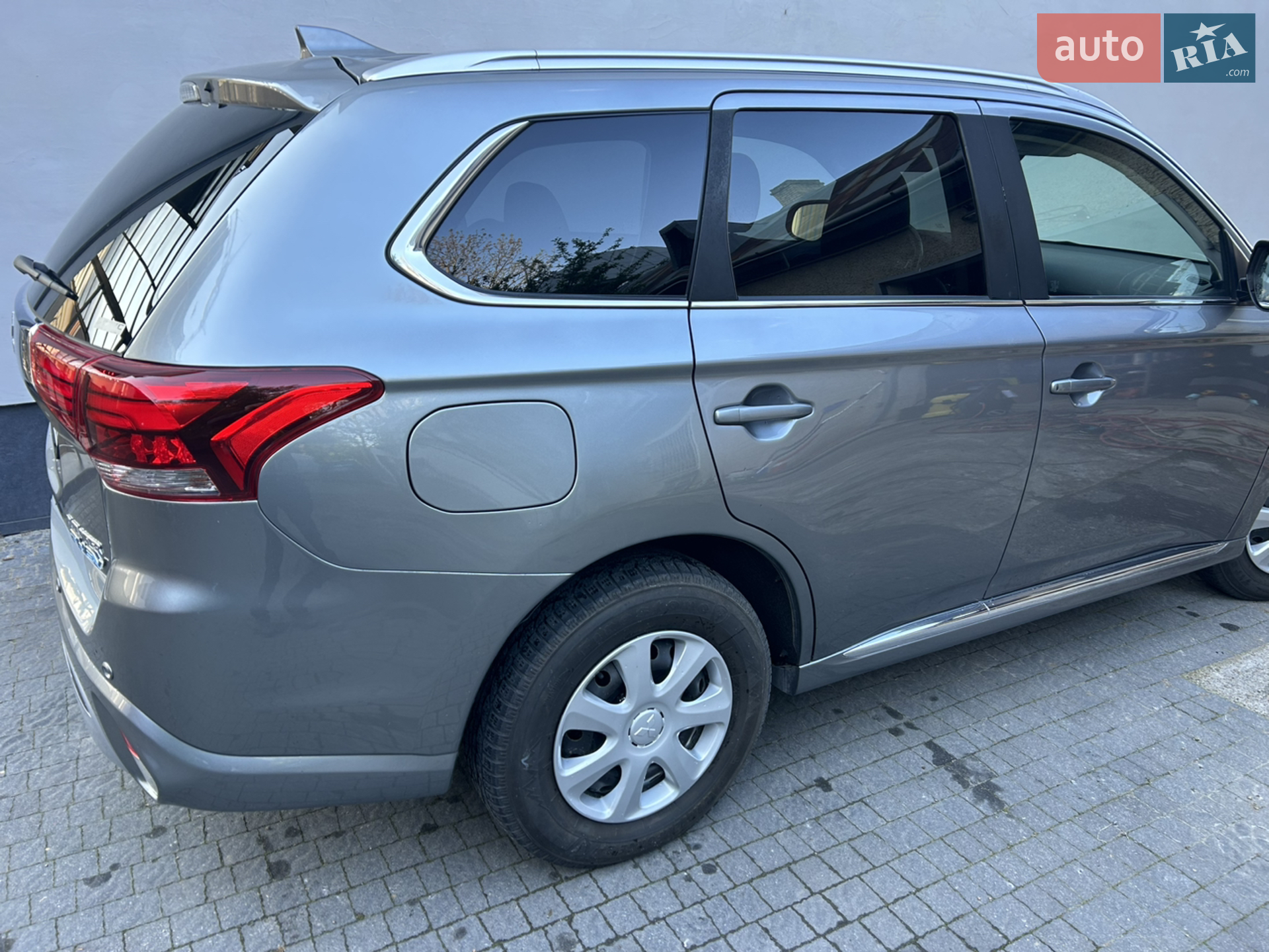 2018 Mitsubishi Outlander - мініатюра 13