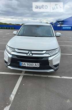 Позашляховик / Кросовер Mitsubishi Outlander 2016 в Кропивницькому