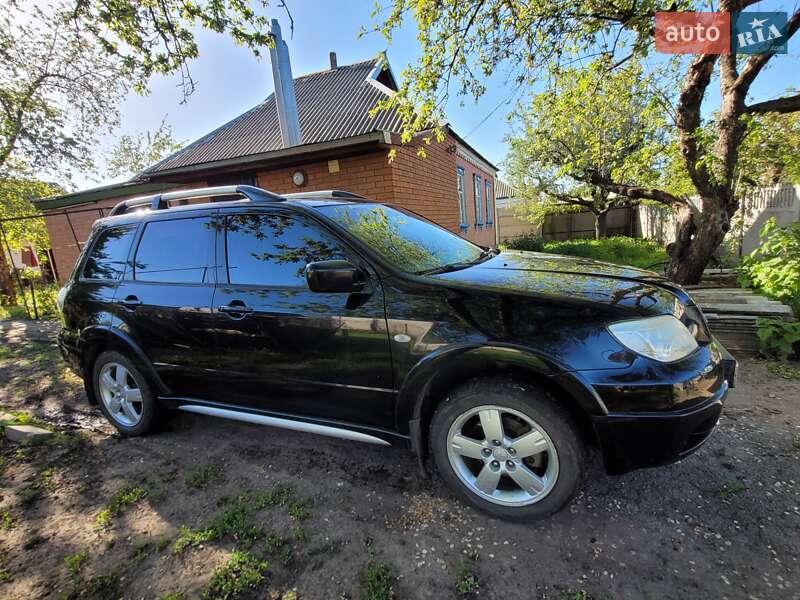 Позашляховик / Кросовер Mitsubishi Outlander 2008 в Полтаві