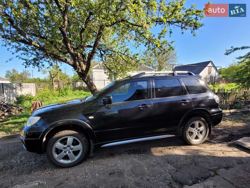 Позашляховик / Кросовер Mitsubishi Outlander 2008 в Полтаві