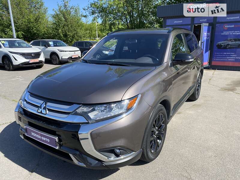 Внедорожник / Кроссовер Mitsubishi Outlander 2018 в Днепре