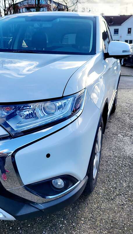 Позашляховик / Кросовер Mitsubishi Outlander 2021 в Смілі