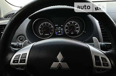 Внедорожник / Кроссовер Mitsubishi Outlander 2011 в Подволочиске