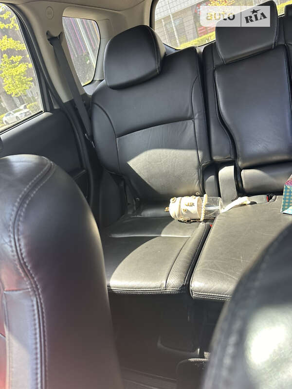 Позашляховик / Кросовер Mitsubishi Outlander 2008 в Звенигородці