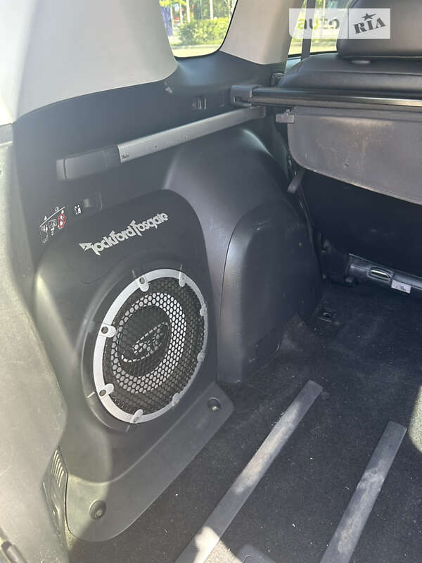 Позашляховик / Кросовер Mitsubishi Outlander 2008 в Звенигородці