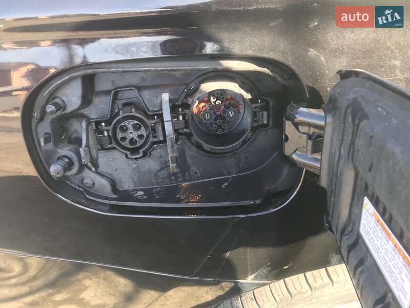 Внедорожник / Кроссовер Mitsubishi Outlander 2018 в Дрогобыче