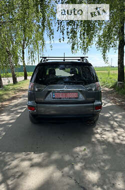 Внедорожник / Кроссовер Mitsubishi Outlander 2011 в Дубно