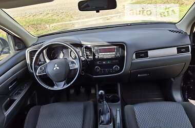 Внедорожник / Кроссовер Mitsubishi Outlander 2014 в Ивано-Франковске