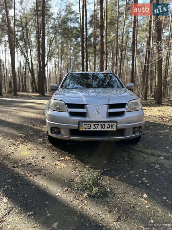 Внедорожник / Кроссовер Mitsubishi Outlander 2008 в Киеве