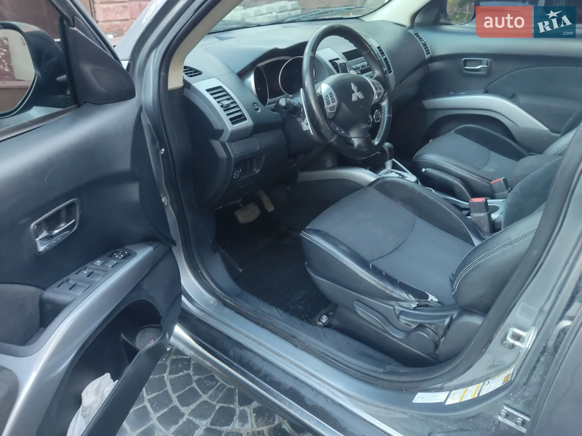 2012 Mitsubishi Outlander - мініатюра 13
