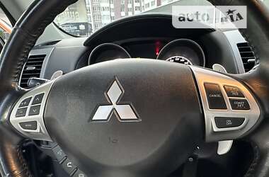 Внедорожник / Кроссовер Mitsubishi Outlander 2010 в Хмельницком