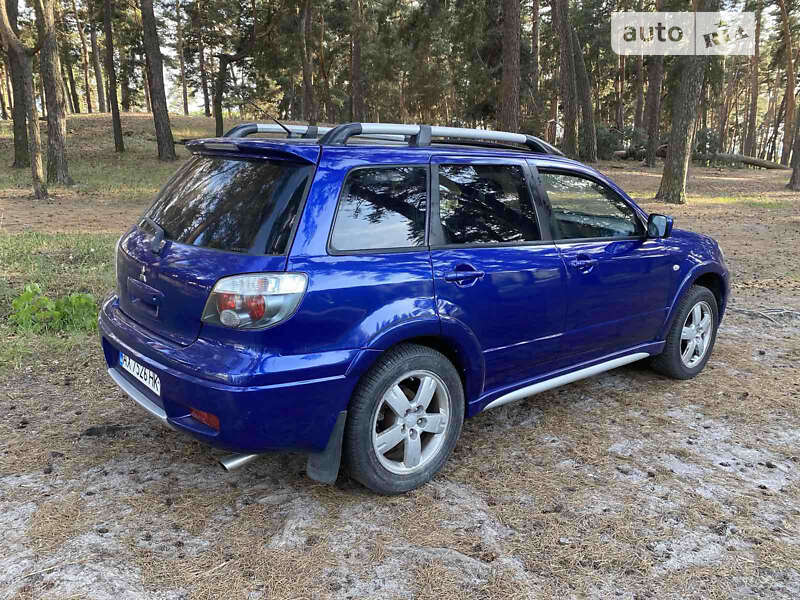 Позашляховик / Кросовер Mitsubishi Outlander 2005 в Охтирці