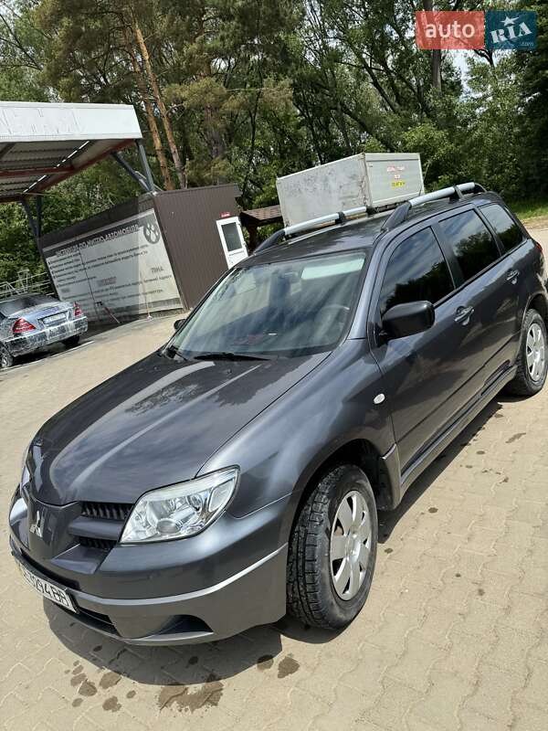 Внедорожник / Кроссовер Mitsubishi Outlander 2008 в Черновцах