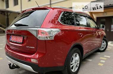 Внедорожник / Кроссовер Mitsubishi Outlander 2015 в Дрогобыче