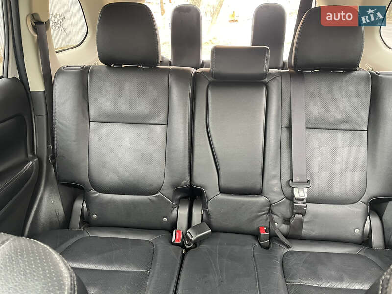 Внедорожник / Кроссовер Mitsubishi Outlander 2017 в Киеве
