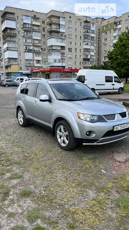 Внедорожник / Кроссовер Mitsubishi Outlander 2008 в Владимире фото 3 Внедорожник / Кроссовер Mitsubishi Outlander 2008 в Владимире