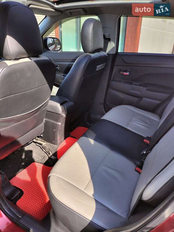 Позашляховик / Кросовер Mitsubishi Outlander 2013 в Дніпрі