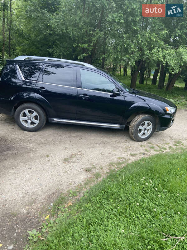 Mitsubishi Outlander 2010