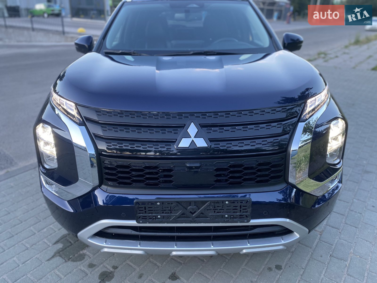 2021 Mitsubishi Outlander - мініатюра 34