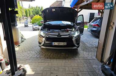 Внедорожник / Кроссовер Mitsubishi Outlander 2018 в Киеве