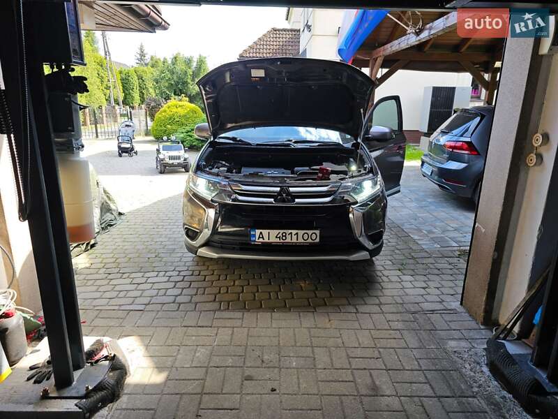 Внедорожник / Кроссовер Mitsubishi Outlander 2018 в Киеве фото 7 Внедорожник / Кроссовер Mitsubishi Outlander 2018 в Киеве