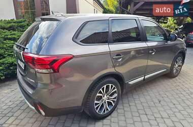 Внедорожник / Кроссовер Mitsubishi Outlander 2018 в Киеве
