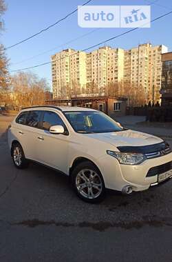 Внедорожник / Кроссовер Mitsubishi Outlander 2012 в Харькове