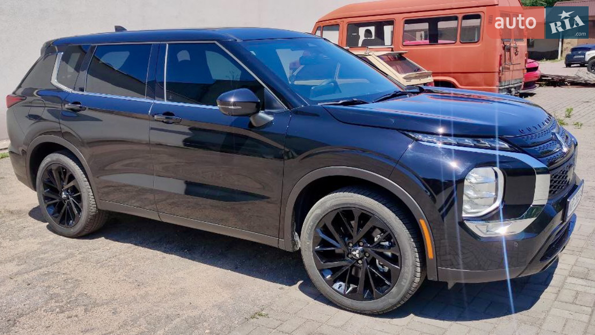 2023 Mitsubishi Outlander - мініатюра 2